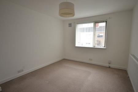 3 bedroom Terraced House to let in Heneage Road, Grimsby, DN32