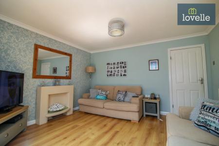 5 bedroom Semi-detached bungalow for sale in Tetney Lane, Holton-le-Clay, DN36