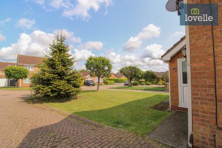 2 bedroom Semi-detached house for sale in Cardinal Court, Waltham, DN37