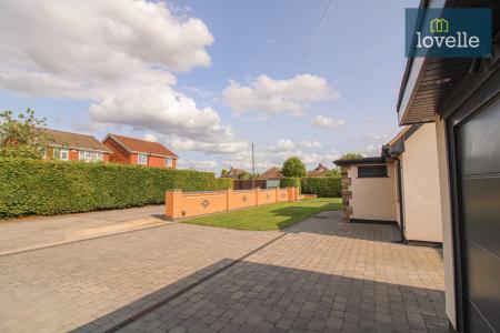 3 bedroom Detached house for sale in Mordaunt Avenue, Scartho, Grimsby, DN33