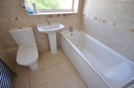 3 bedroom Semi-detached house to let in Middlethorpe Road, Cleethorpes, DN35