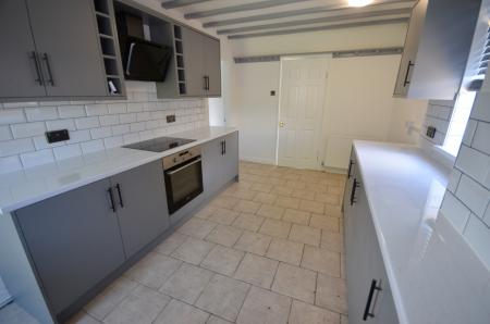 3 bedroom Semi-detached house to let in Middlethorpe Road, Cleethorpes, DN35