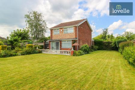 3 bedroom Detached house for sale in Coniston Avenue, Scartho, Grimsby, DN33