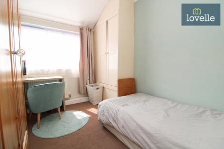 3 bedroom End of terrace house for sale in Roberts Street, Grimsby, DN32