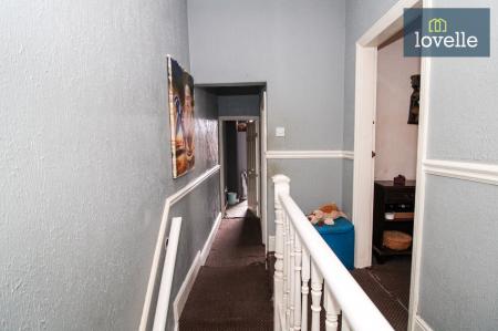 3 bedroom Terraced House for sale in Weelsby Street, Grimsby, DN32