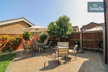 4 bedroom Detached house for sale in Shaw Drive, Scartho, Grimsby, DN33