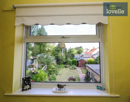 2 bedroom Semi-detached house for sale in Southfield Road, Scartho, Grimsby, DN33