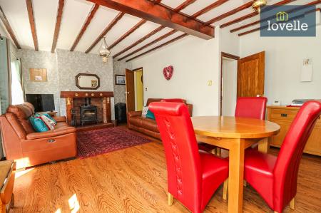 2 bedroom Semi-detached house for sale in Southfield Road, Scartho, Grimsby, DN33