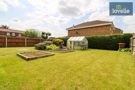 3 bedroom Detached house for sale in Broadway, Grimsby, DN34
