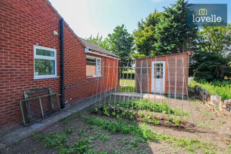 3 bedroom Detached bungalow for sale in Church Lane, Saltfleetby, LN11