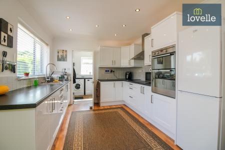 3 bedroom Detached bungalow for sale in Church Lane, Saltfleetby, LN11