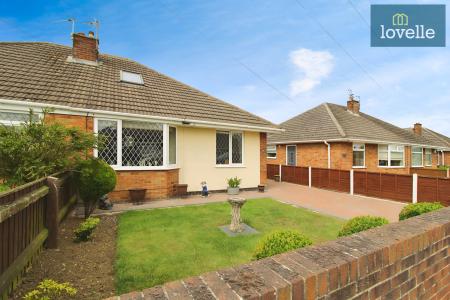 3 bedroom Semi-detached bungalow for sale in Lavenham Road, Scartho, Grimsby, DN33