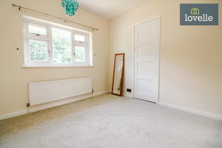 3 bedroom Semi-detached house for sale in East Row, South Somercotes, LN11