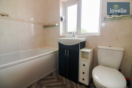 3 bedroom Semi-detached house for sale in East Row, South Somercotes, LN11