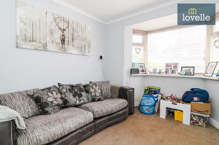 3 bedroom Semi-detached house for sale in Winchester Avenue, Grimsby, DN33