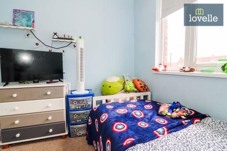 3 bedroom Semi-detached house for sale in Winchester Avenue, Grimsby, DN33