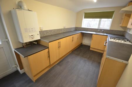 3 bedroom Terraced House to let in Sussex Street, Cleethorpes, DN35