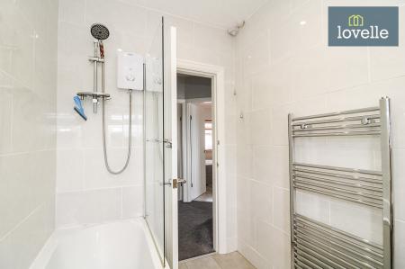 3 bedroom End of terrace house for sale in Clifton Road, Grimsby, DN34