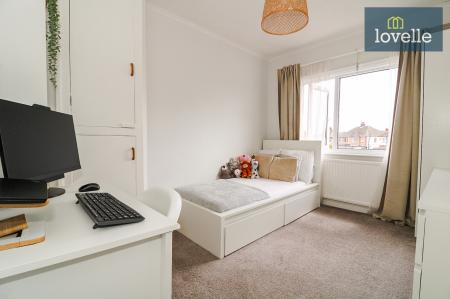 3 bedroom End of terrace house for sale in Clifton Road, Grimsby, DN34