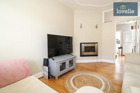 3 bedroom End of terrace house for sale in Clifton Road, Grimsby, DN34