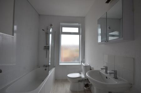 2 bedroom Terraced House to let in Ladysmith Road, Grimsby, DN32