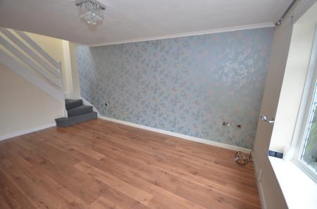 2 bedroom Semi-detached house to let in Calder Close, Immingham, DN40