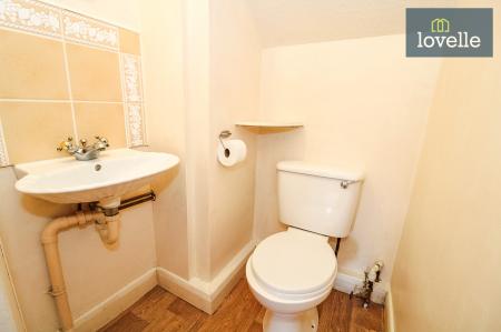 4 bedroom Detached house for sale in Abbey Drive West, Grimsby, DN32