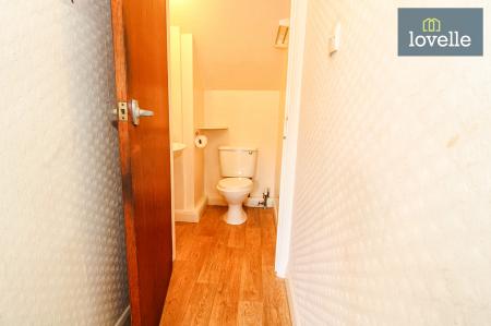 4 bedroom Detached house for sale in Abbey Drive West, Grimsby, DN32