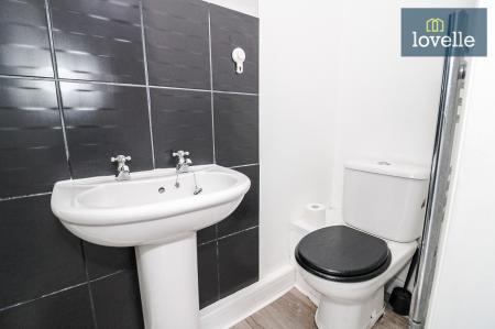 4 bedroom Detached house for sale in Grasby Crescent, Grimsby, DN37