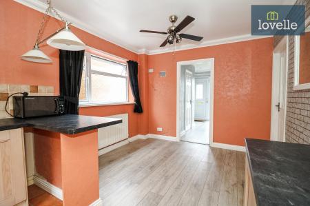 4 bedroom Detached house for sale in Grasby Crescent, Grimsby, DN37