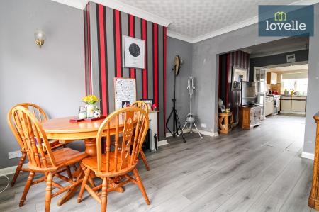 2 bedroom Terraced House for sale in Lister Street, Grimsby, DN31
