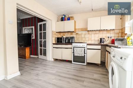 2 bedroom Terraced House for sale in Lister Street, Grimsby, DN31