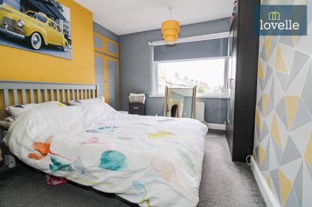 2 bedroom Terraced House for sale in Lister Street, Grimsby, DN31