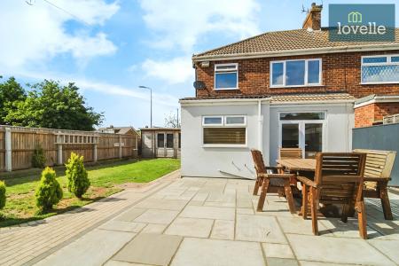 3 bedroom Semi-detached house for sale in Westward Ho, Grimsby, DN34