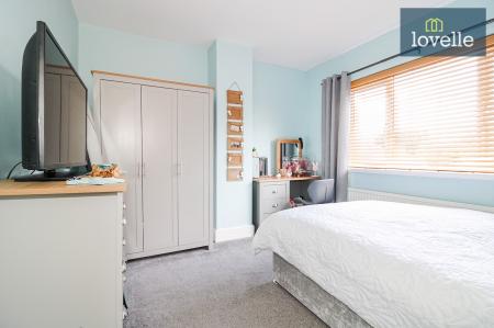 3 bedroom Semi-detached house for sale in Westward Ho, Grimsby, DN34