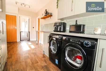 3 bedroom Semi-detached house for sale in Westward Ho, Grimsby, DN34