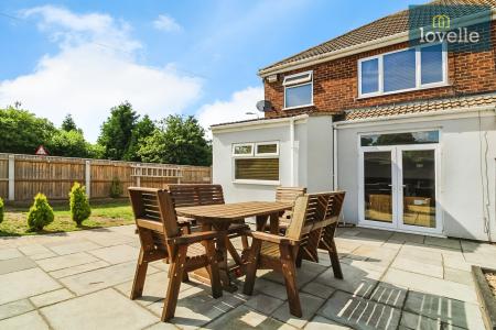 3 bedroom Semi-detached house for sale in Westward Ho, Grimsby, DN34