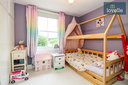 5 bedroom Terraced House for sale in Abbey Road, Grimsby, DN32