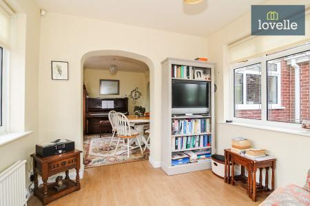 4 bedroom Detached house for sale in Waltham Road, Scartho, Grimsby, DN33
