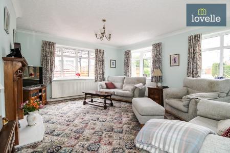 4 bedroom Detached house for sale in Waltham Road, Scartho, Grimsby, DN33