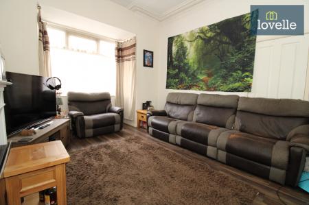 2 bedroom Terraced House for sale in Hainton Avenue, Grimsby, DN32