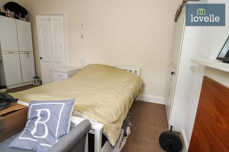 2 bedroom Terraced House for sale in Hainton Avenue, Grimsby, DN32