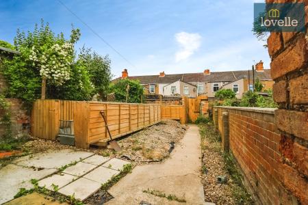 2 bedroom Terraced House for sale in Hainton Avenue, Grimsby, DN32