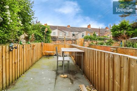 2 bedroom Terraced House for sale in Hainton Avenue, Grimsby, DN32