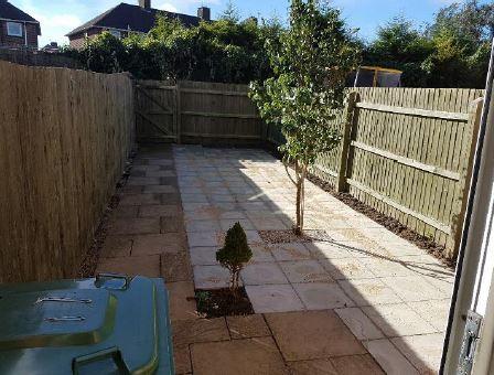 2 bedroom Terraced House to let in Danes Close, Grimsby, DN32