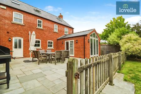 5 bedroom Detached house for sale in Ludborough Road, North Thoresby, DN36