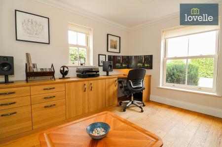 5 bedroom Detached house for sale in Ludborough Road, North Thoresby, DN36