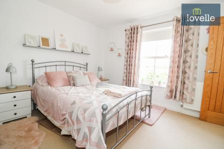 5 bedroom Detached house for sale in Ludborough Road, North Thoresby, DN36