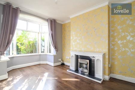 4 bedroom Semi-detached house for sale in Hereford Avenue, Grimsby, DN34