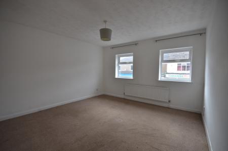 2 bedroom Terraced House to let in Oxford Street, Grimsby, DN32